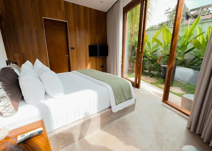 Four Bedroom Luxury Laya Villa Ubud