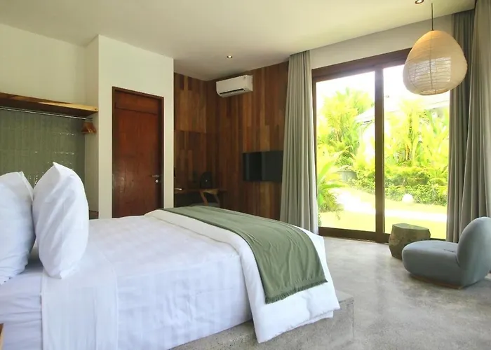 Villa Four Bedroom Luxury Laya Ubud