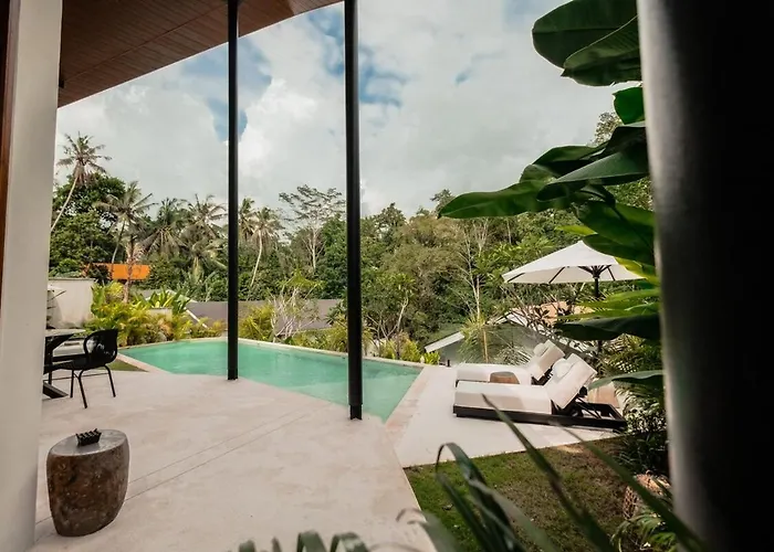 Four Bedroom Luxury Laya * Ubud