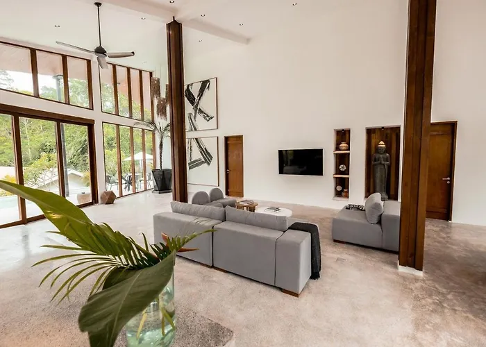 Four Bedroom Luxury Laya Villa