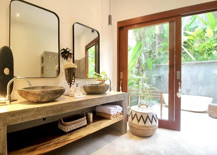 Four Bedroom Luxury Laya Ubud