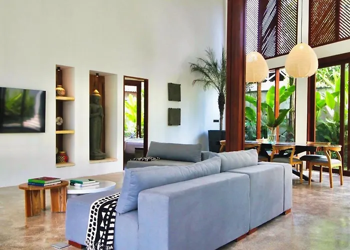 Villa Four Bedroom Luxury Laya Ubud