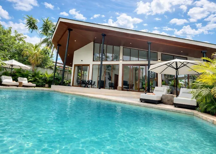 Villa Four Bedroom Luxury Laya