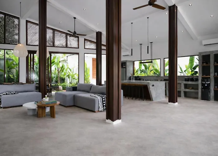Four Bedroom Luxury Laya Ubud